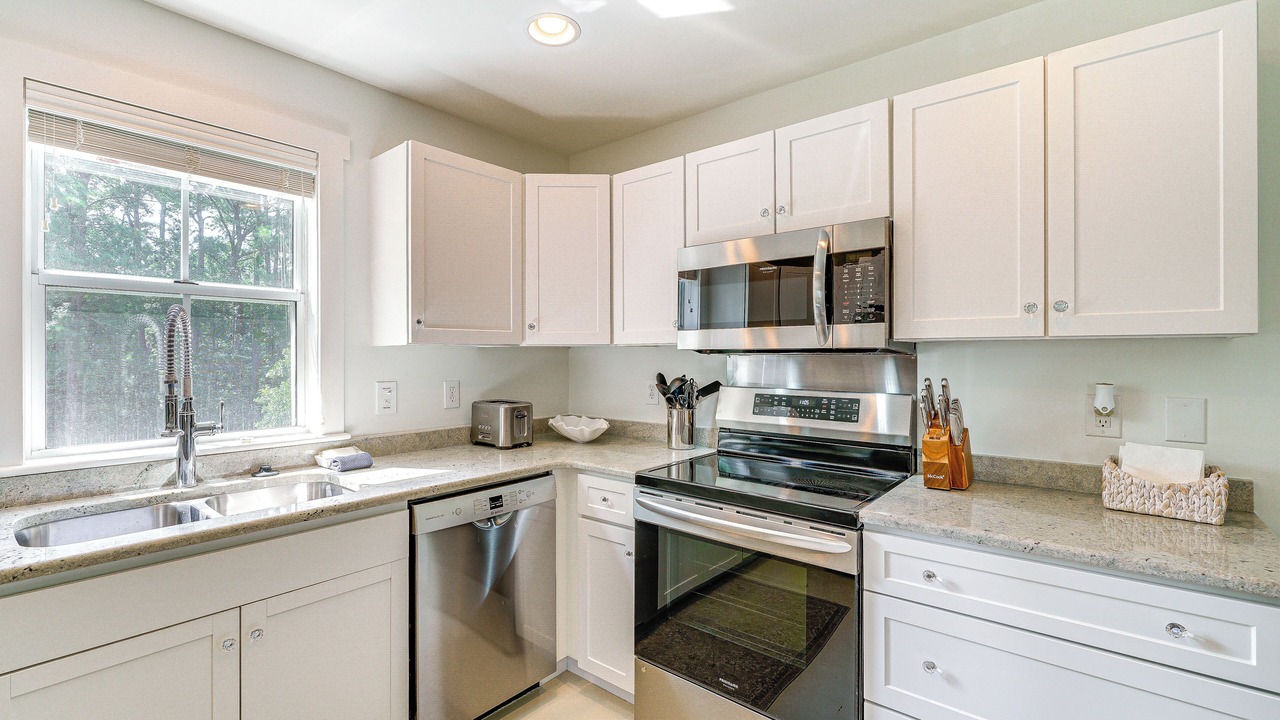 Photo of Kitchen in Manteo
