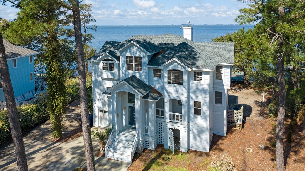 Photo of Outdoor in Corolla Light