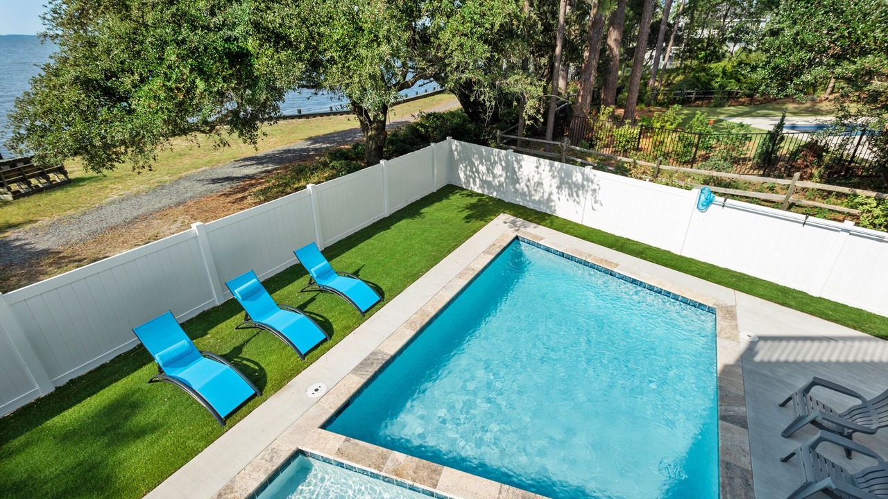 Photo of Outdoor in Corolla Light