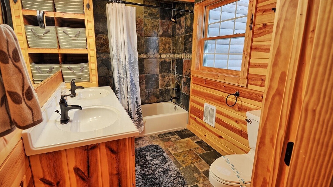 Photo of Bathroom in Laurel Springs