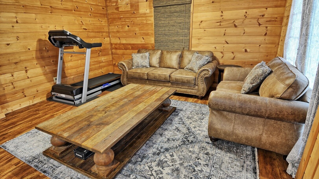 Photo of Bedroom in Laurel Springs
