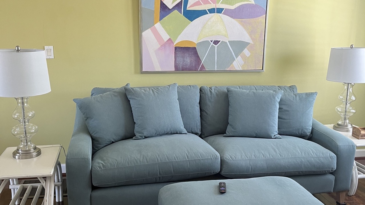 Photo of Livingroom in White Lake