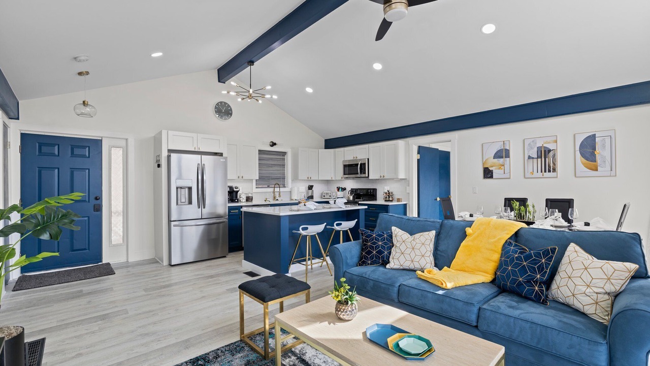 Photo of Livingroom in Valley Creek Run