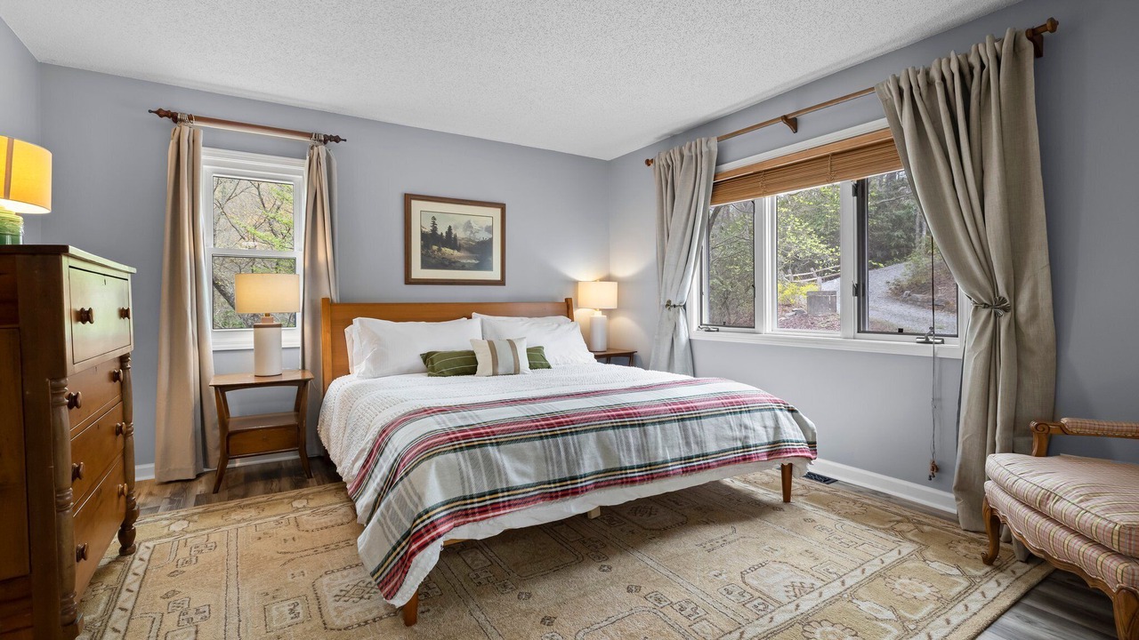 Photo of Bedroom in Pisgah Forest