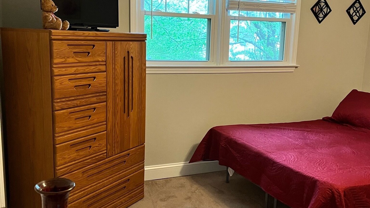 Photo of Bedroom in Villa Heights