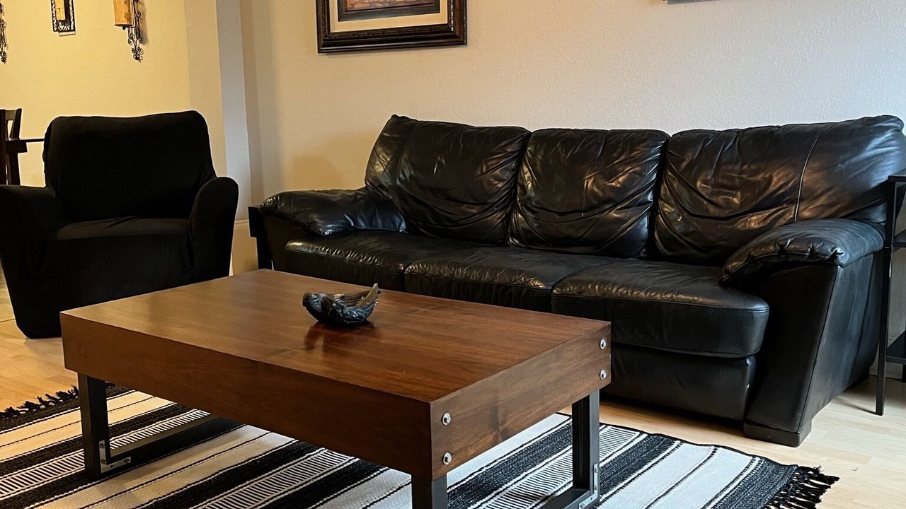 Photo of Bedroom in Villa Heights
