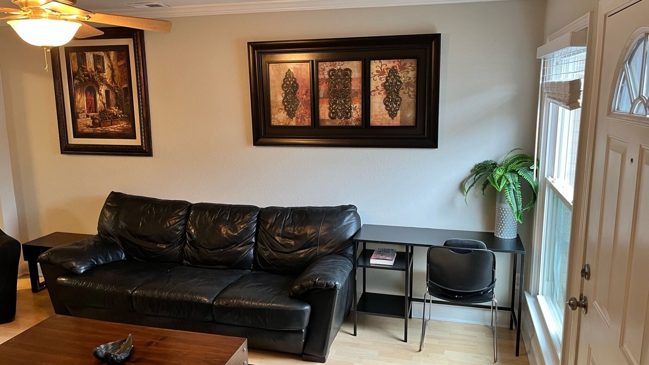 Photo of Livingroom in Villa Heights