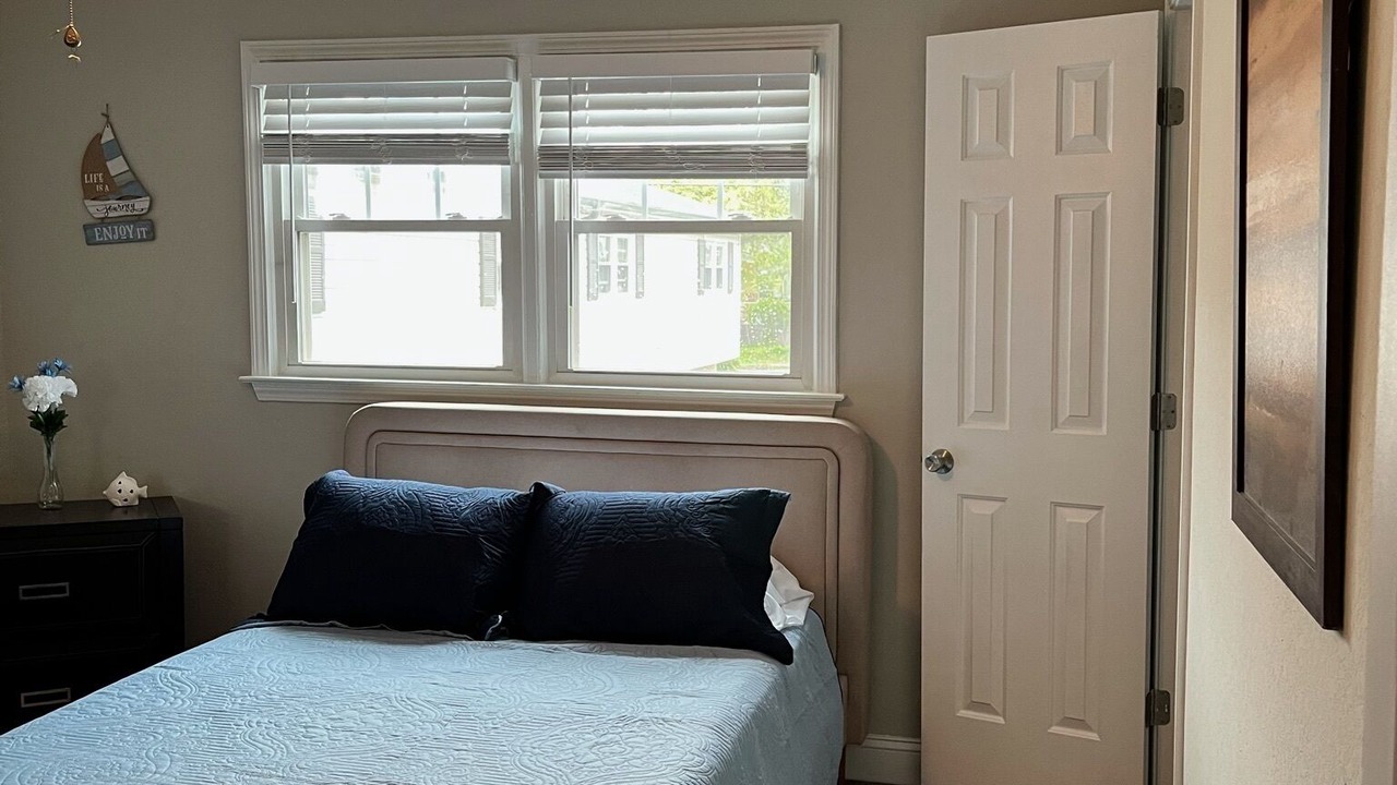 Photo of Bedroom in Villa Heights