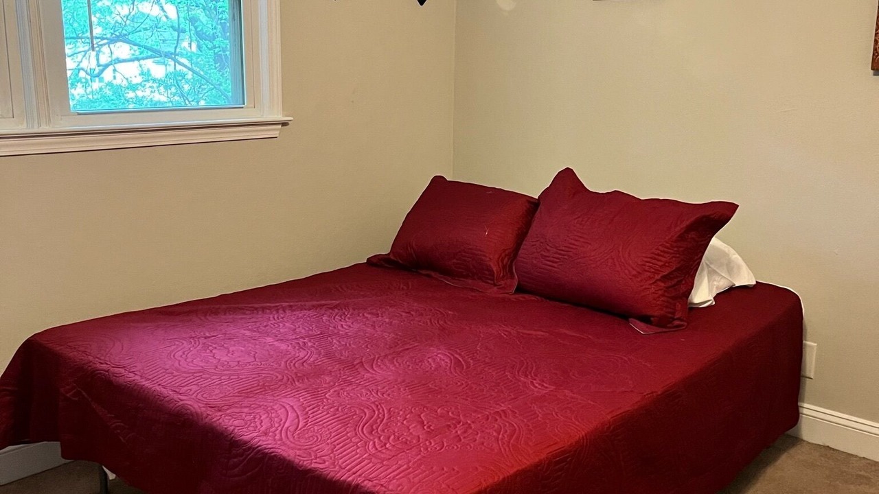 Photo of Bedroom in Villa Heights