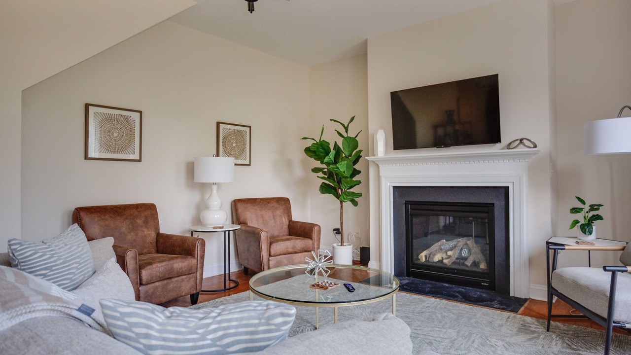 Photo of Livingroom in Cary