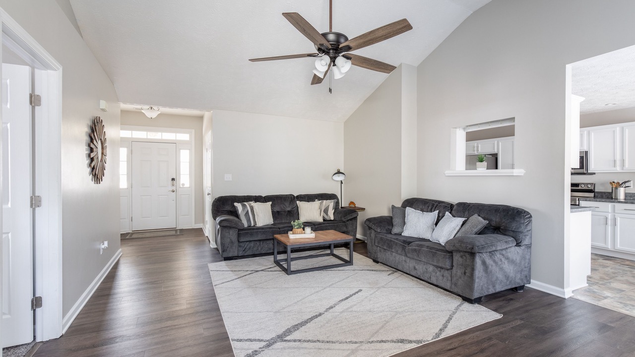 Photo of Livingroom in East Fayetteville