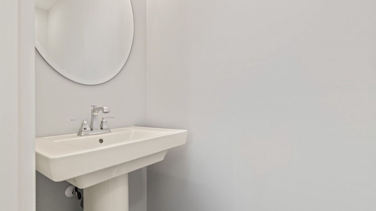 Photo of Bathroom in Wind Over Waves