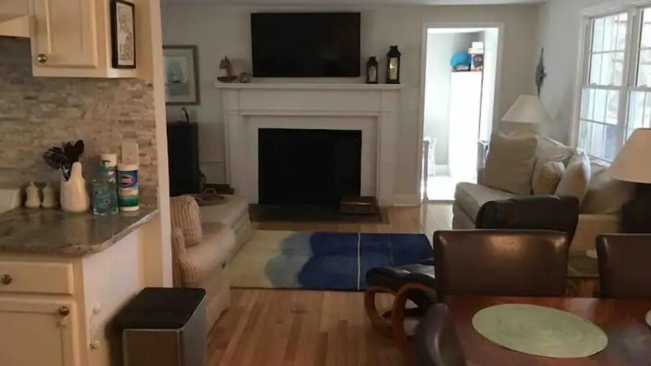 Photo of Livingroom in New London