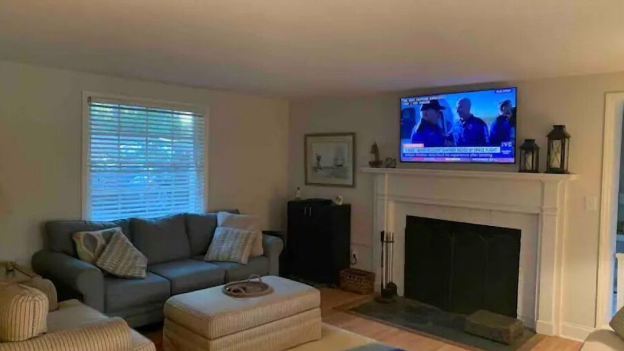 Photo of Livingroom in New London