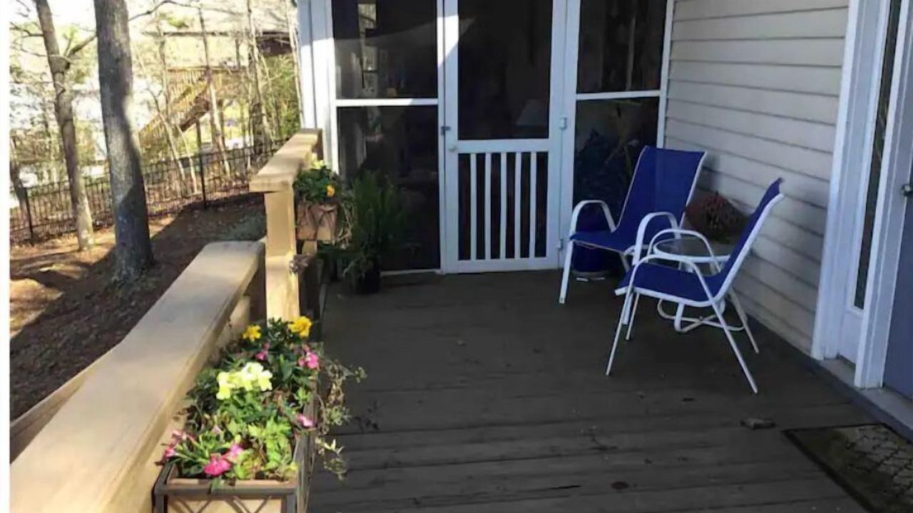 Photo of Outdoor in New London