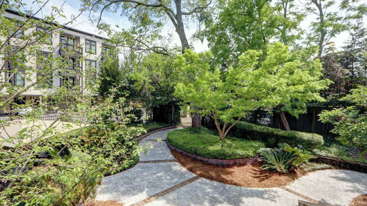Photo of Outdoor in Old West Broad Neighborhood