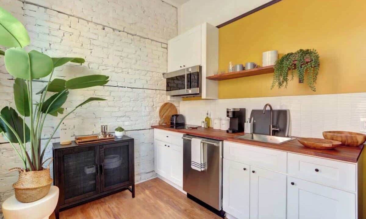 Photo of Kitchen in Old West Broad Neighborhood