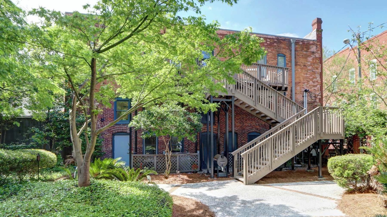 Photo of Outdoor in Old West Broad Neighborhood