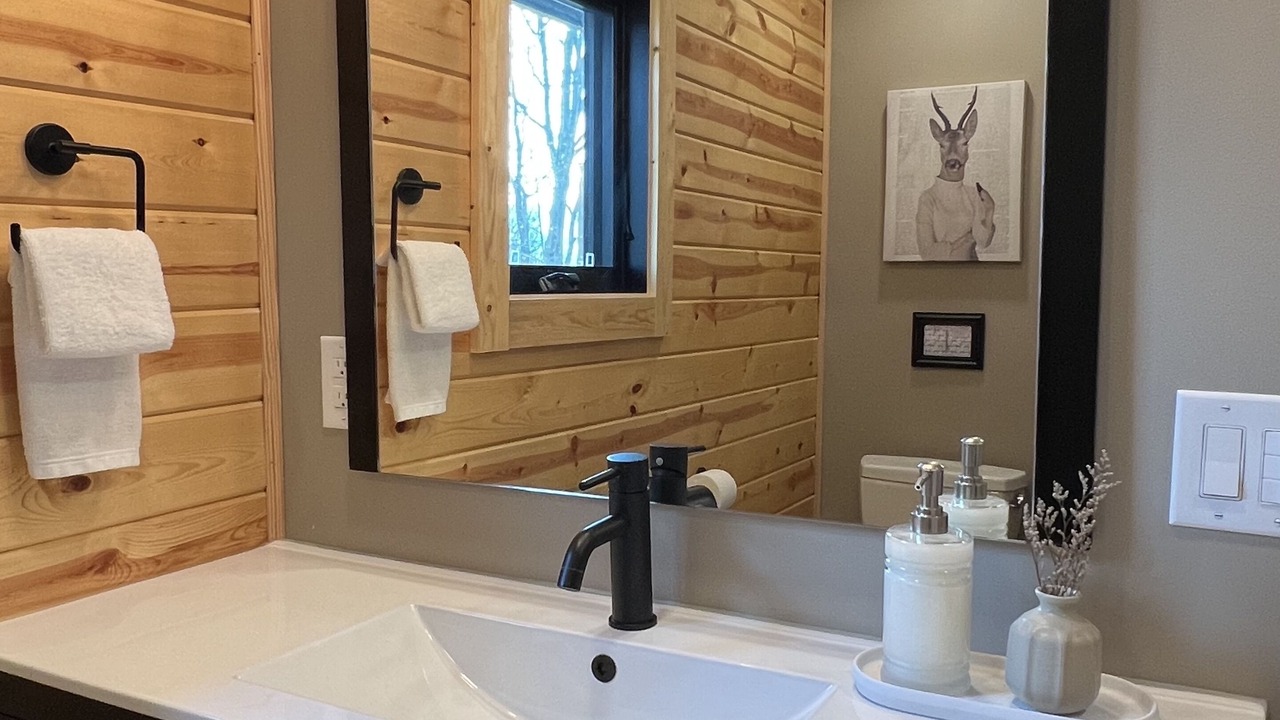 Photo of Bathroom in Frank