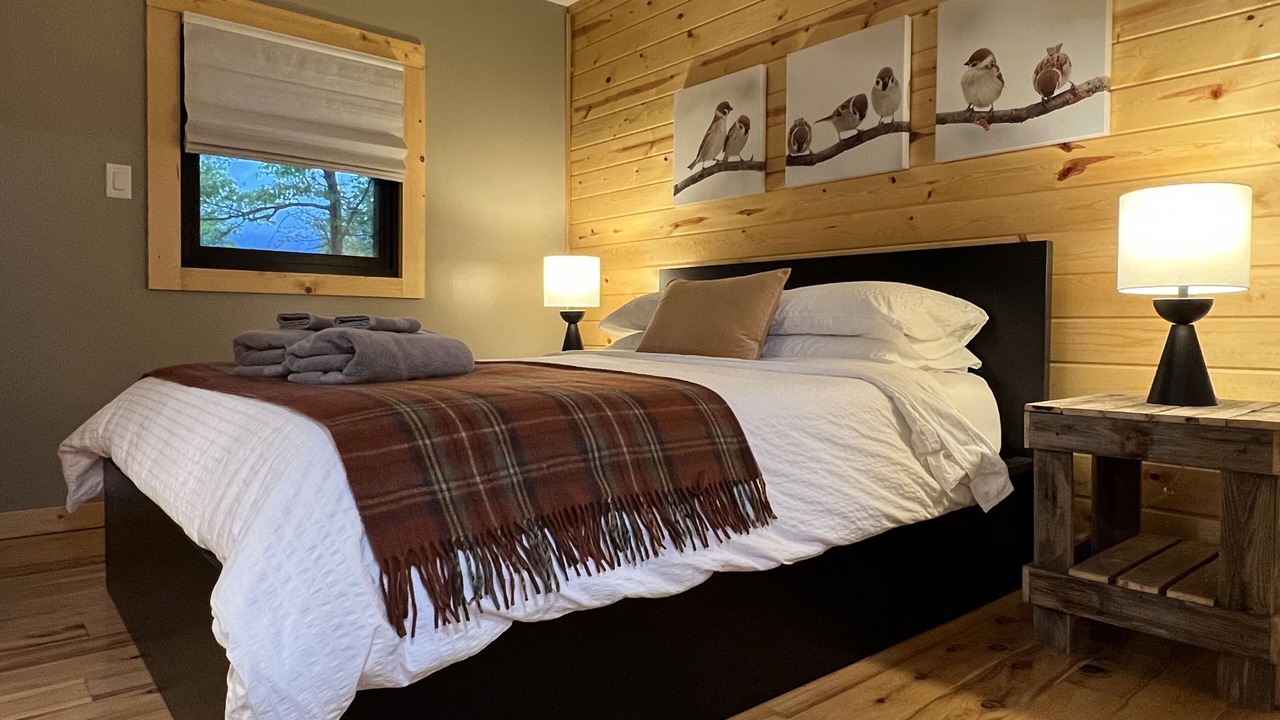 Photo of Bedroom in Frank