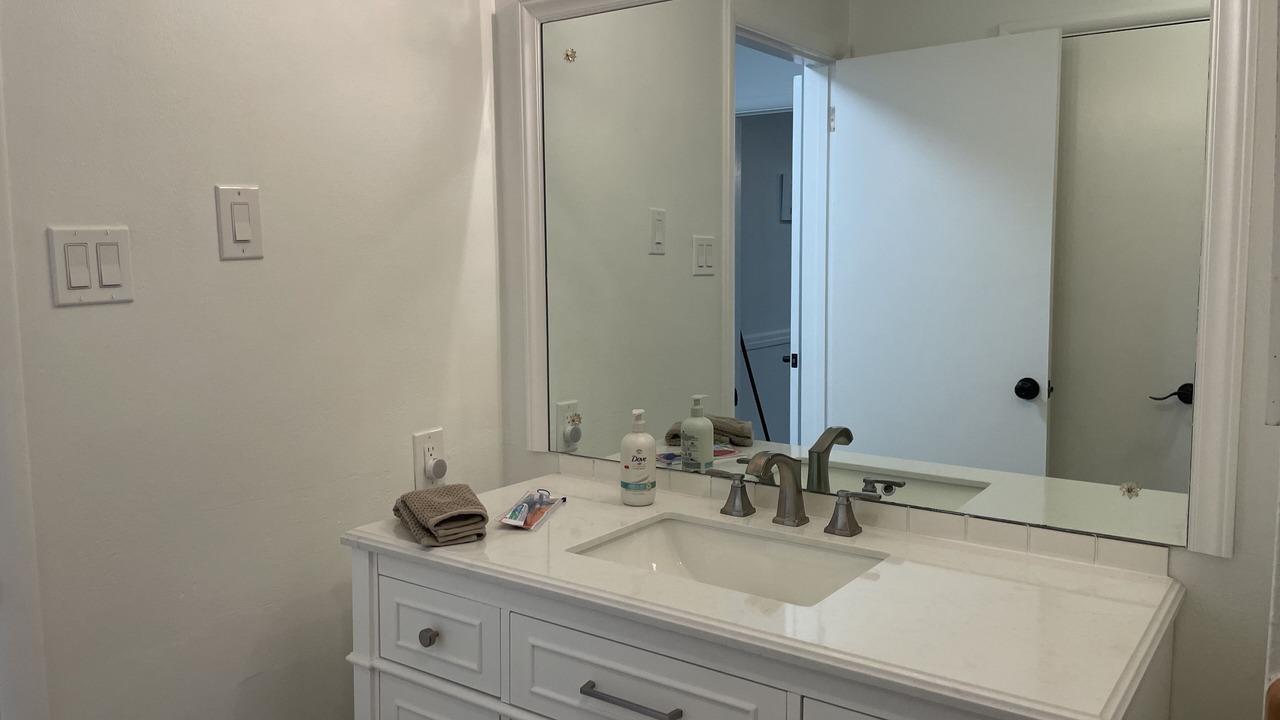Photo of Bathroom in Hickory