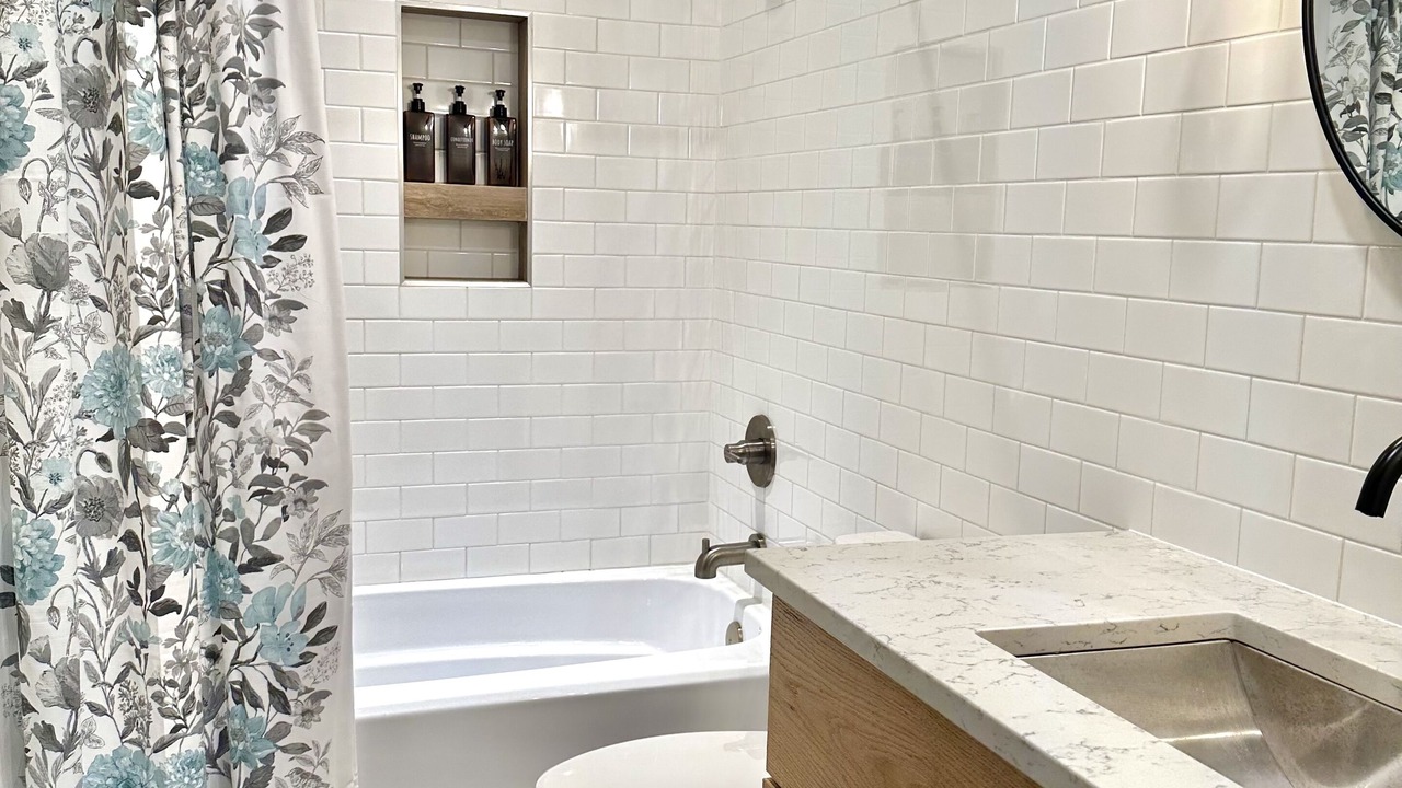 Photo of Bathroom in Falconhurst