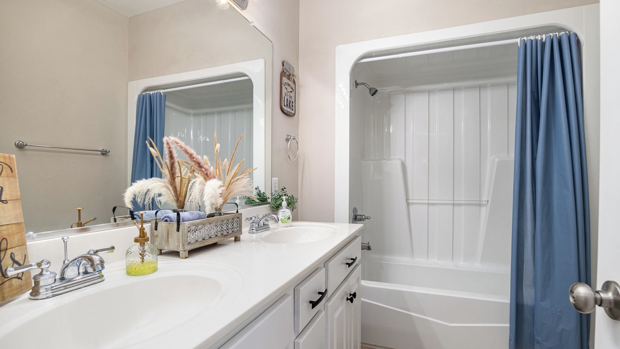 Photo of Bathroom in Barium Springs