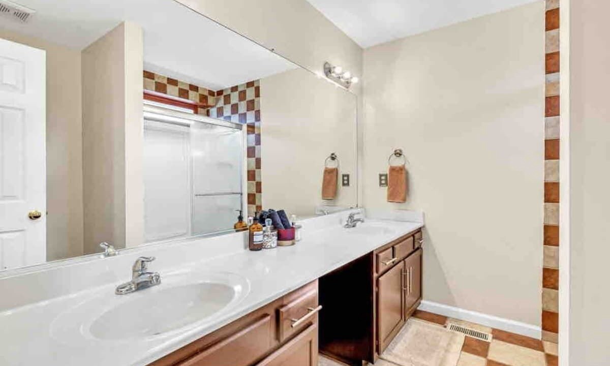 Photo of Bathroom in Pleasant Garden