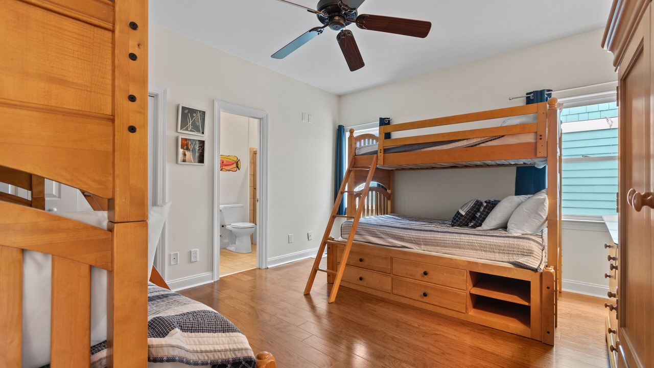 Photo of Bedroom in Holden Beach