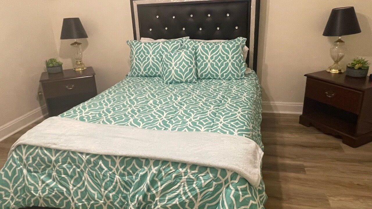 Photo of Bedroom in Inglewood