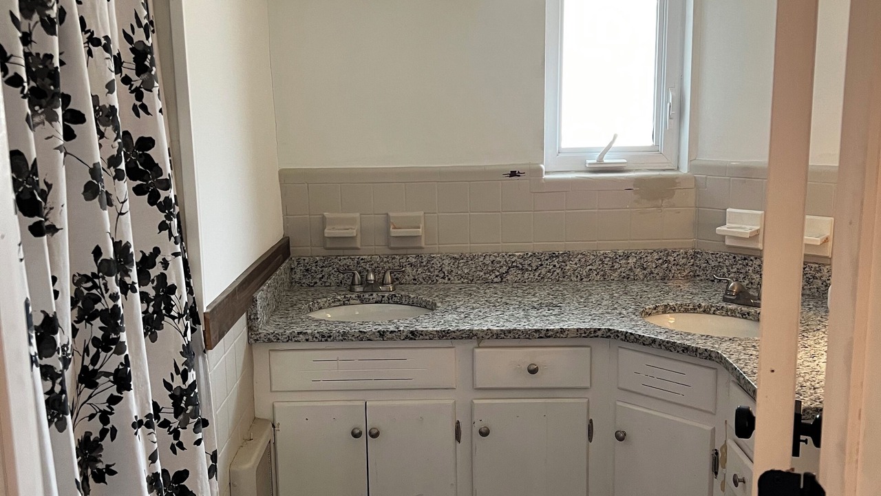 Photo of Bathroom in Summerville