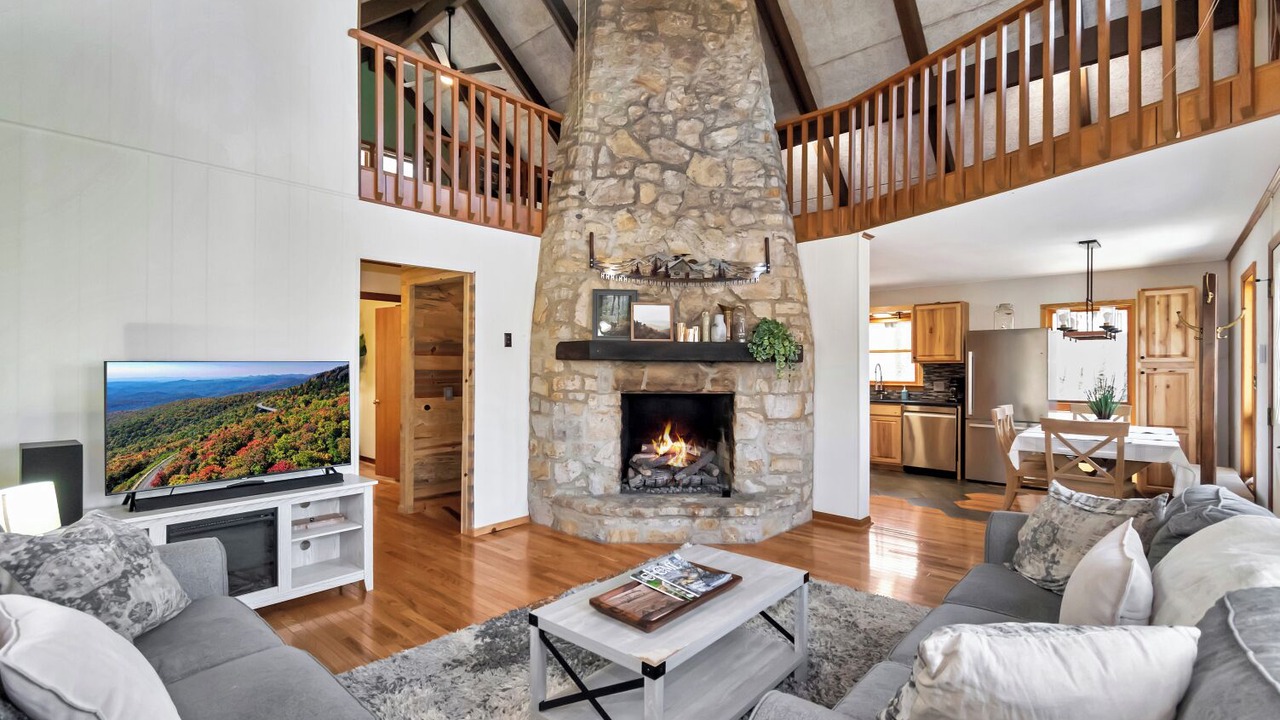 Photo of Livingroom in Charter Hills