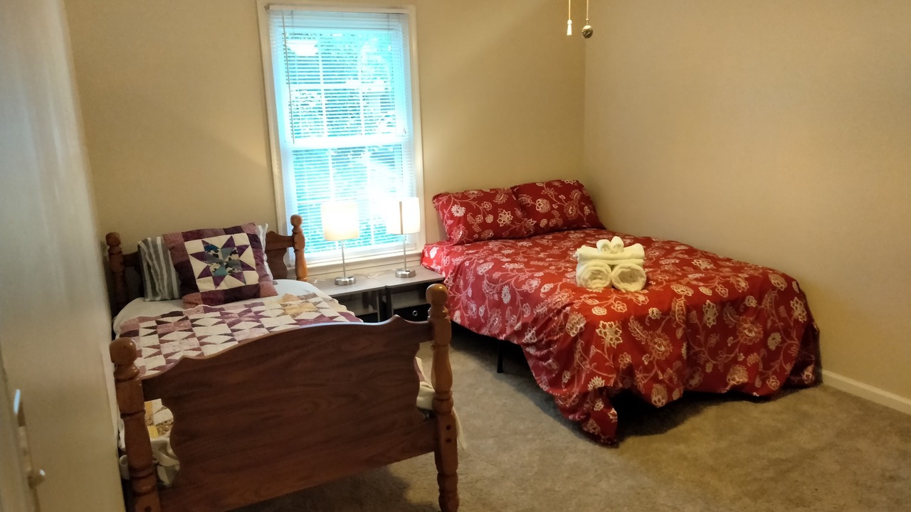Photo of Bedroom in Apex
