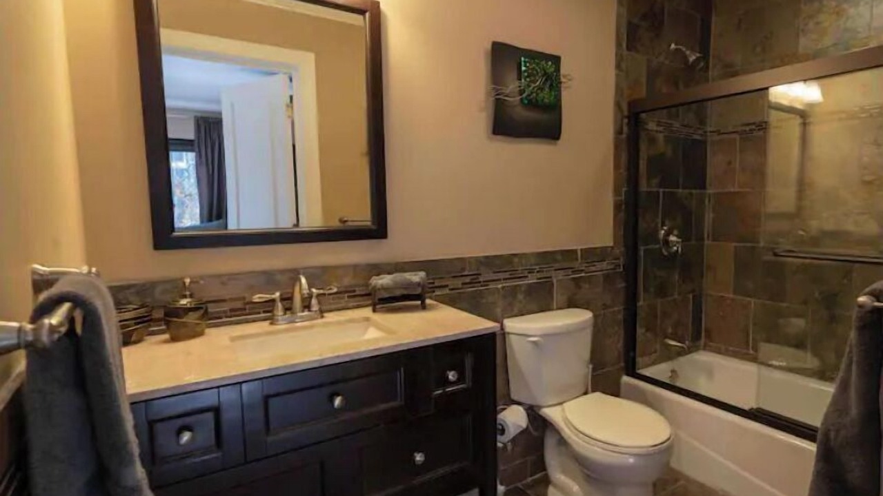Photo of Bathroom in Black Mountain