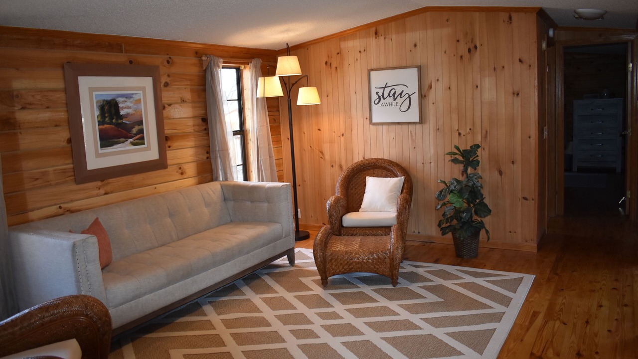 Photo of Livingroom in Lowesville