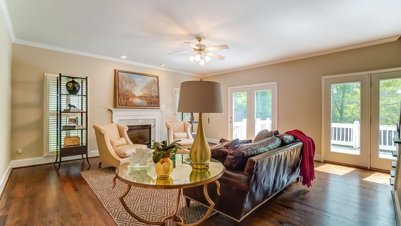 Photo of Livingroom in Sherwood Forest