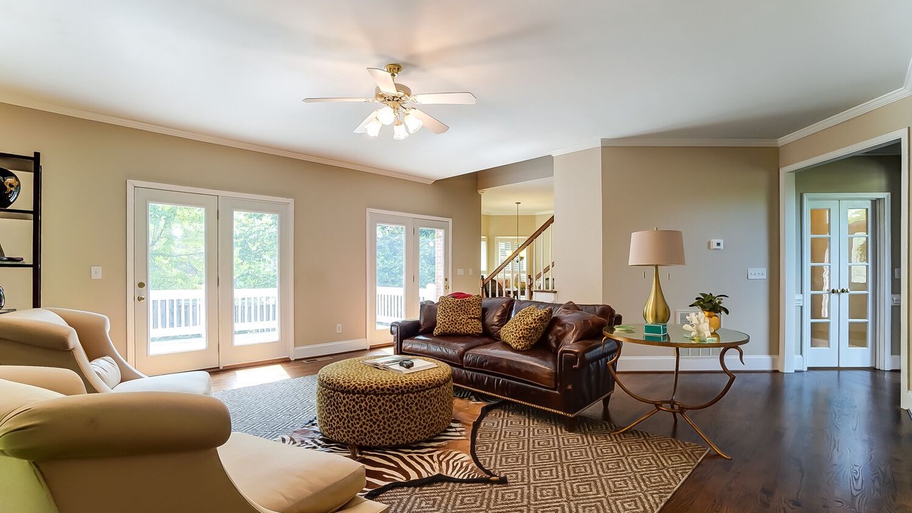 Photo of Livingroom in Sherwood Forest