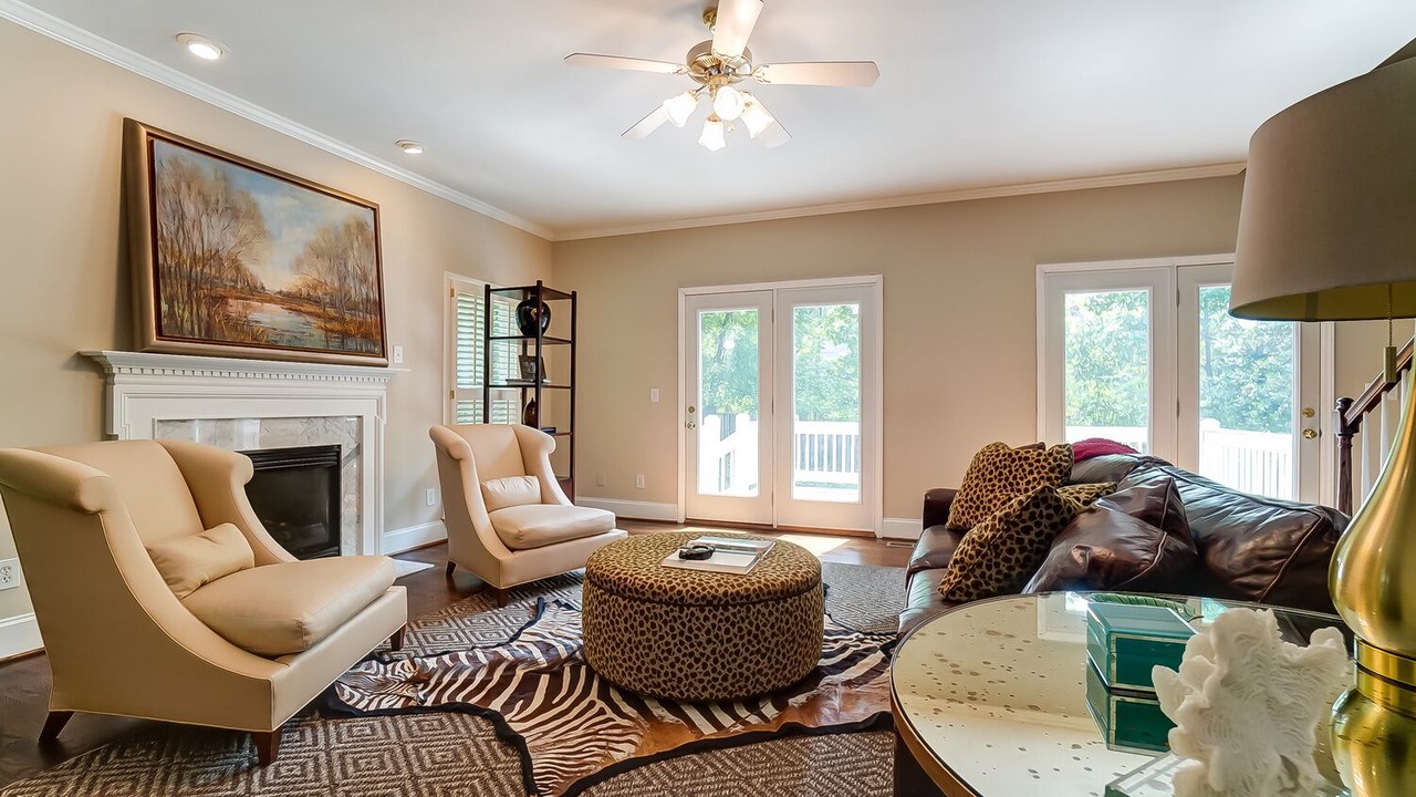 Photo of Livingroom in Sherwood Forest