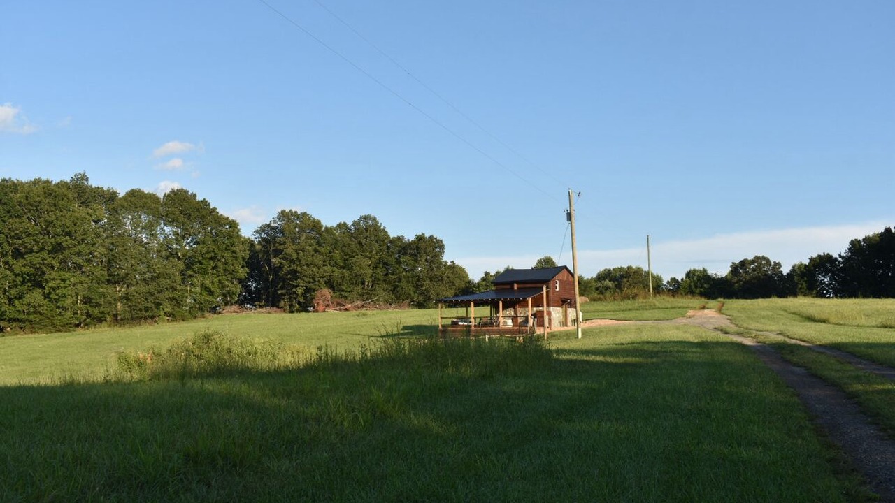 Photo of Outdoor in State Road
