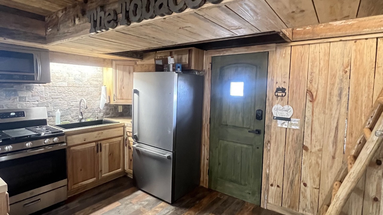 Photo of Kitchen in State Road