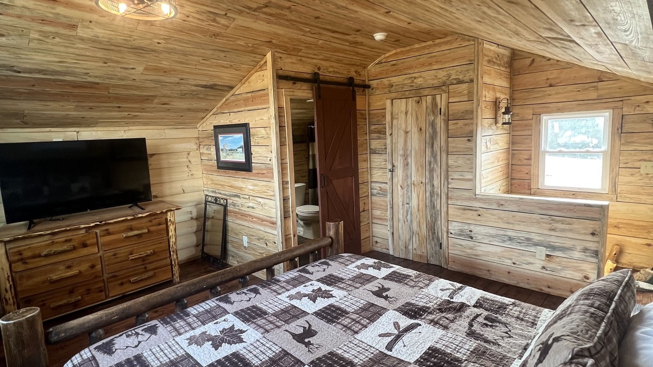 Photo of Bedroom in State Road