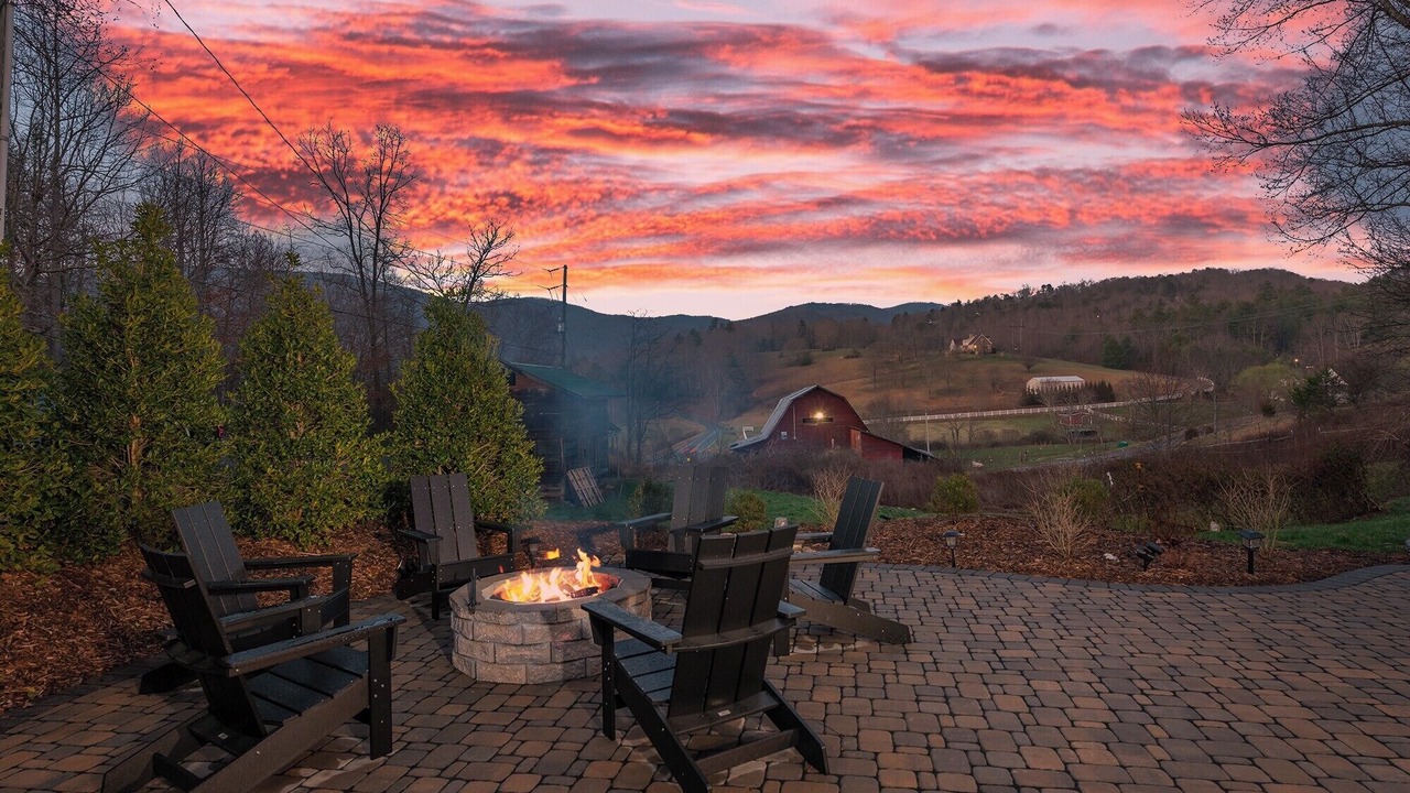 Photo of Outdoor in Fairview