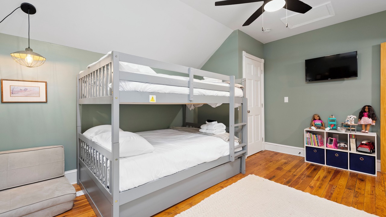 Photo of Bedroom in Fairview