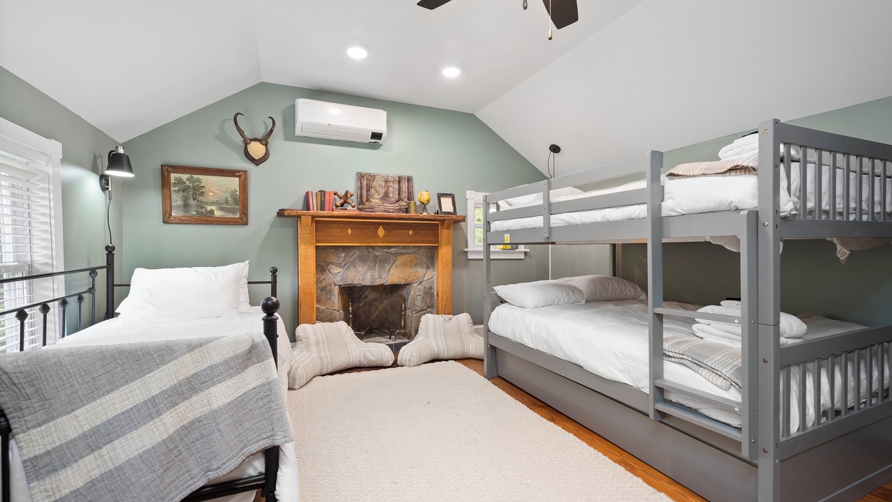 Photo of Bedroom in Fairview