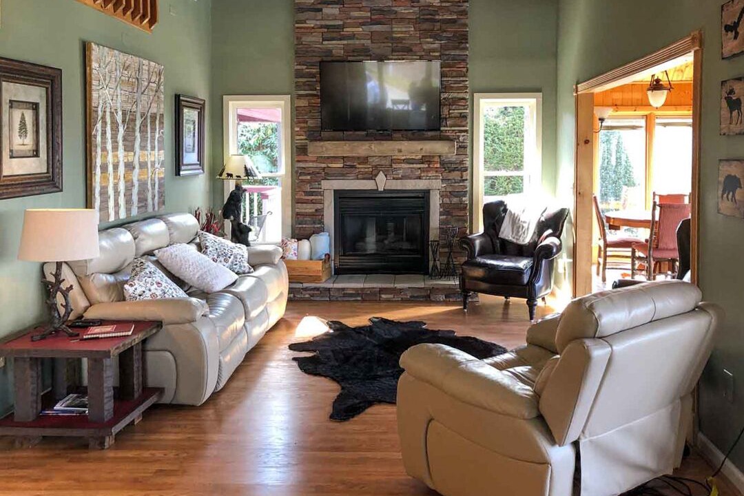 Photo of Livingroom in Whittier