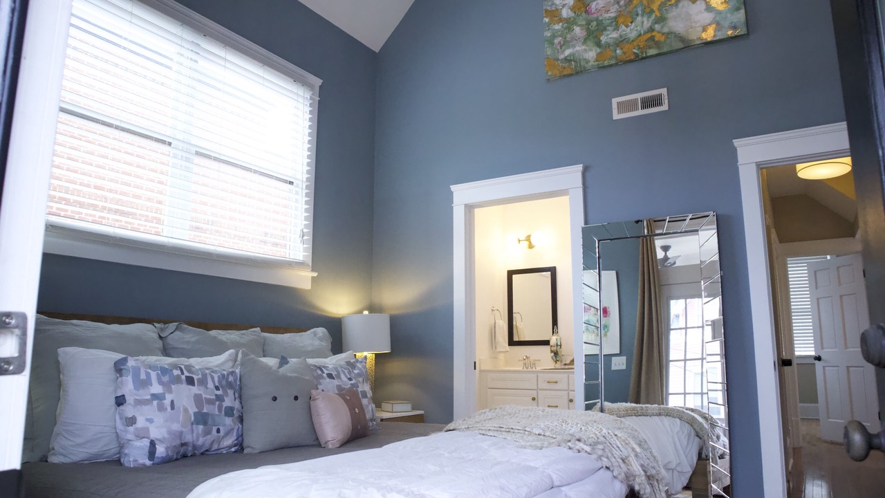 Photo of Bedroom in Downtown
