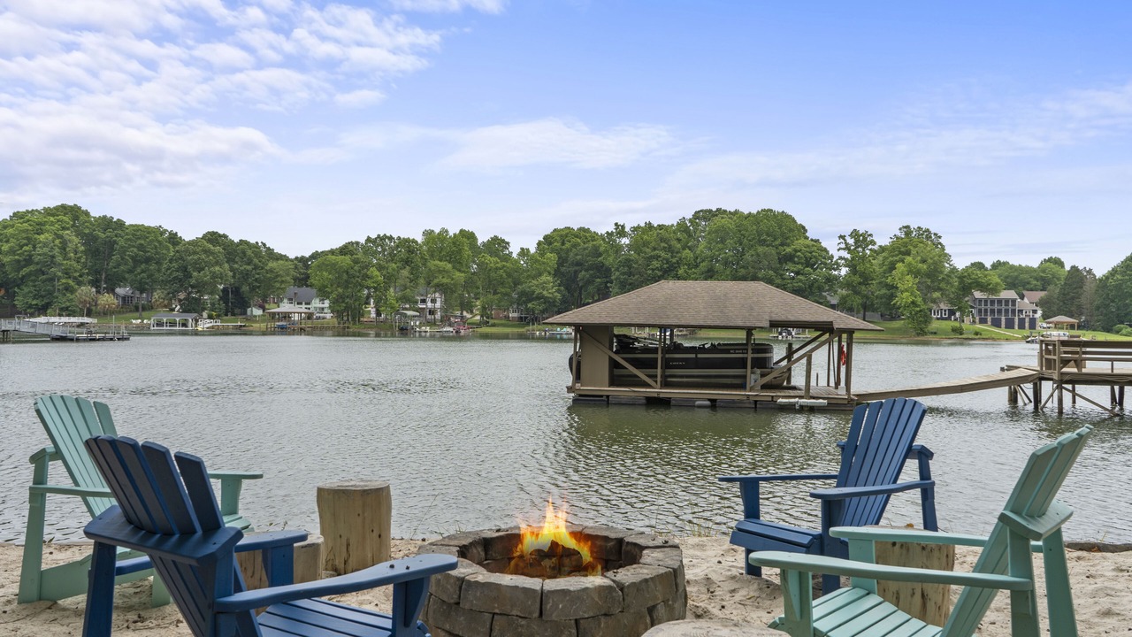 Photo of Outdoor in Mayhew