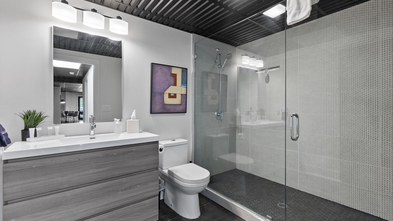 Photo of Bathroom in Mayhew