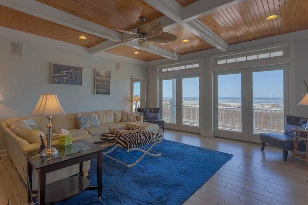 Photo of Livingroom in Holden Beach