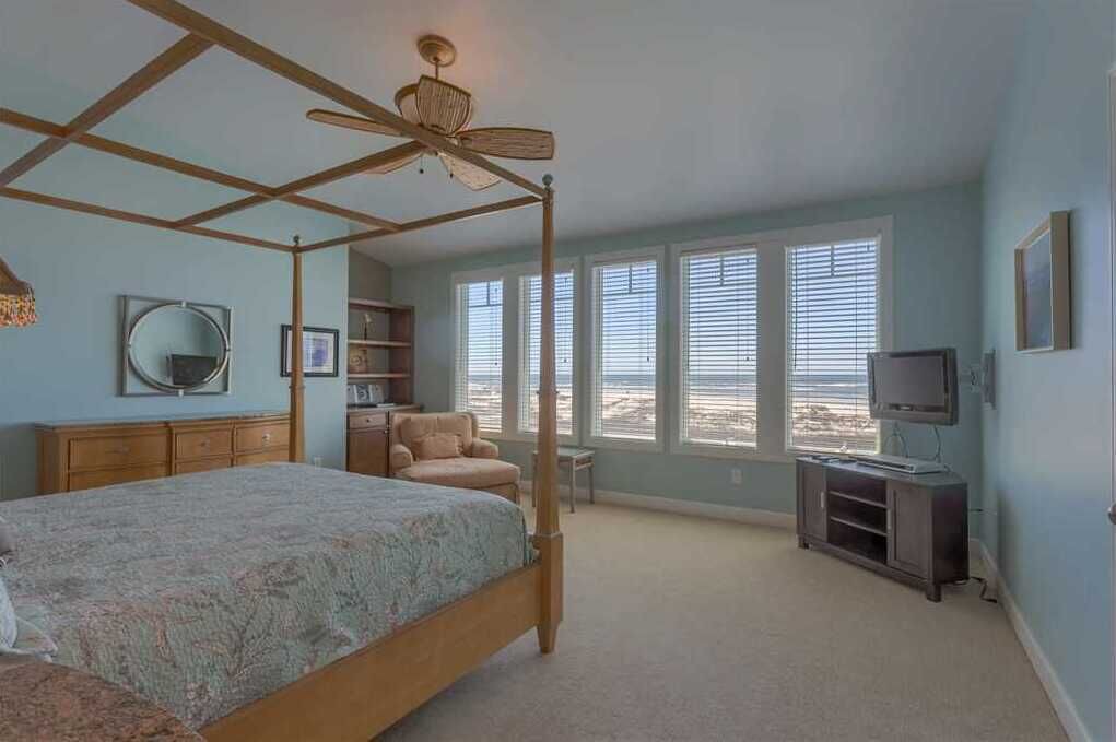 Photo of Bedroom in Holden Beach